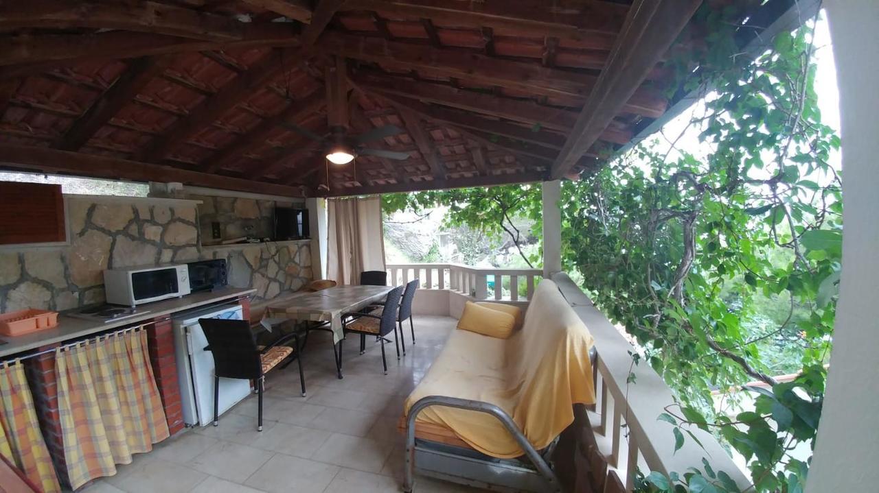 Apartments By The Sea Brela, Makarska - 16065 Екстериор снимка